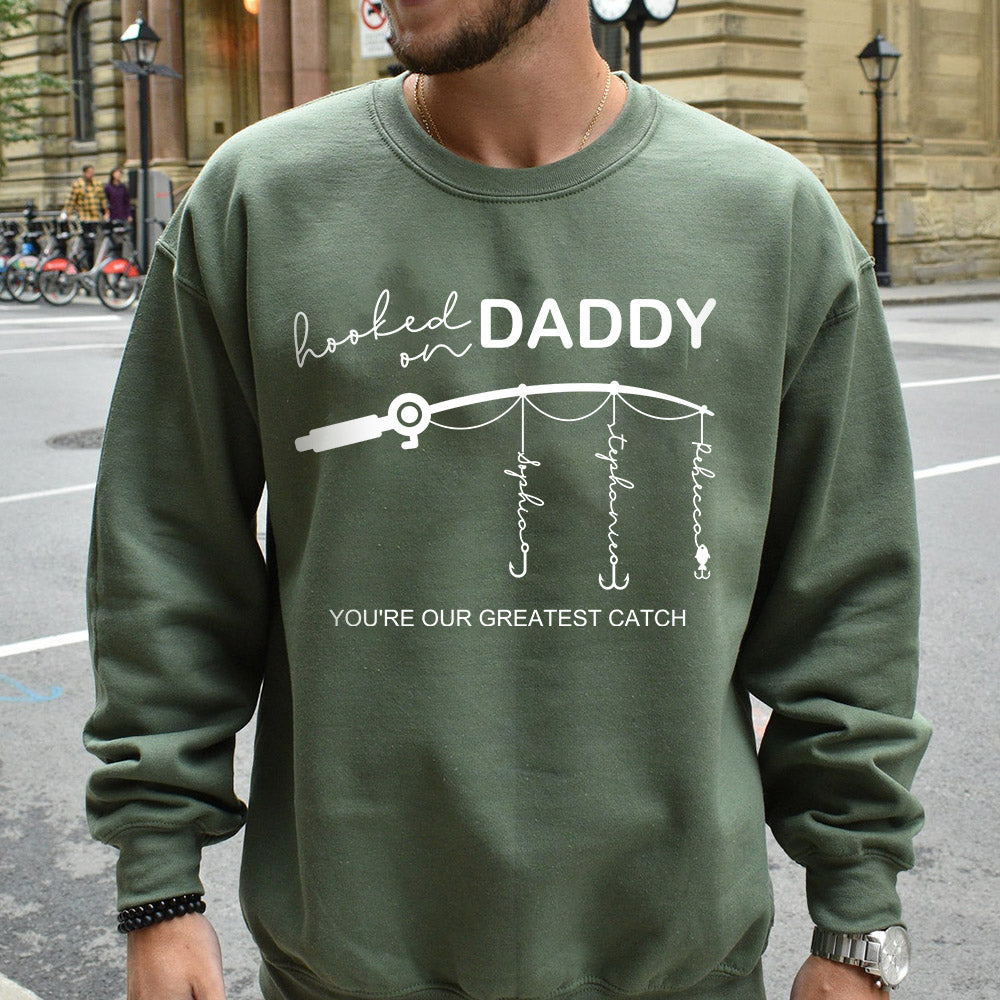 🎣 Hooked on Daddy Customized Hoodie/Crewneck/T-shirt