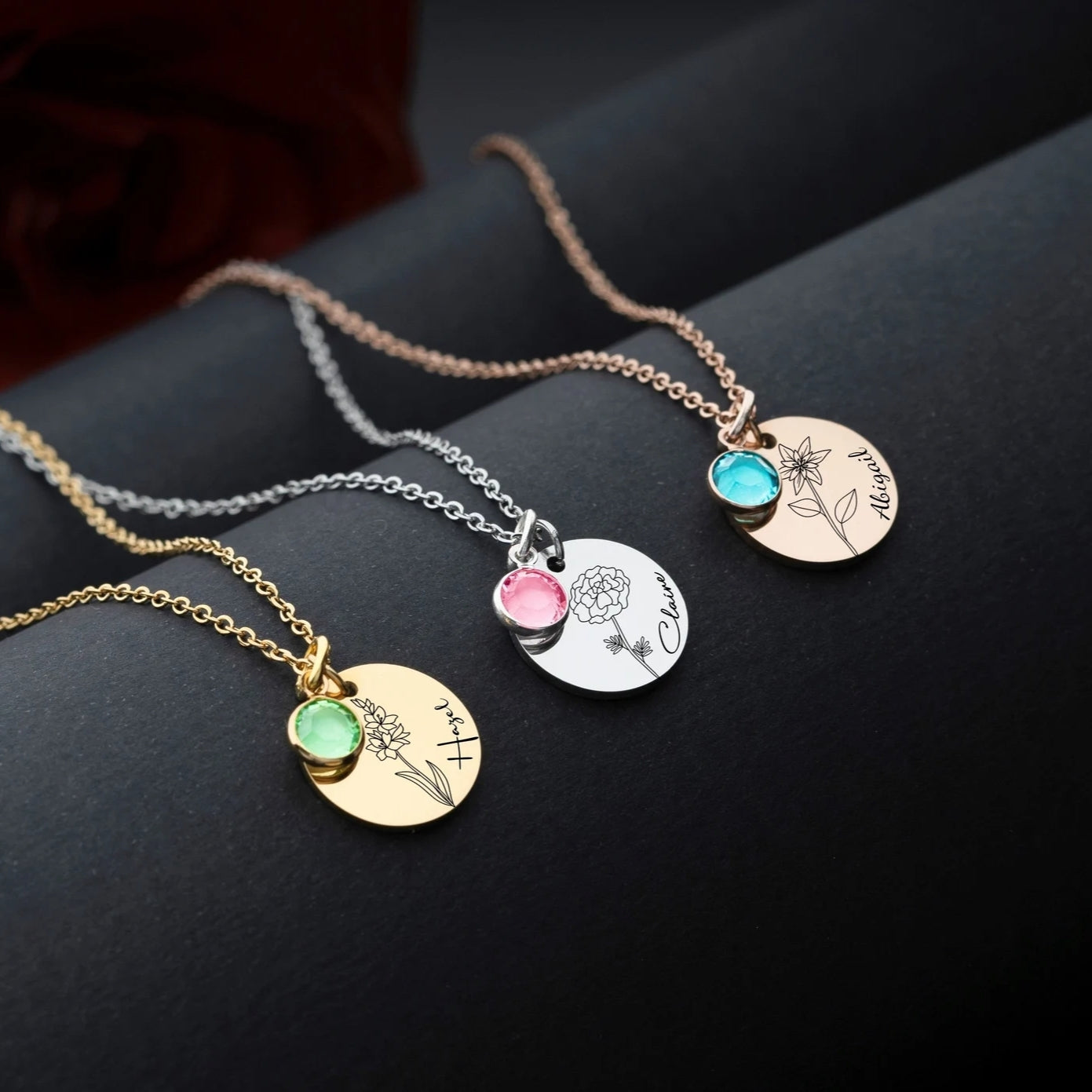 Custom Birth Flower Name Necklace For Wife/Girlfriend/Mom/Daughter