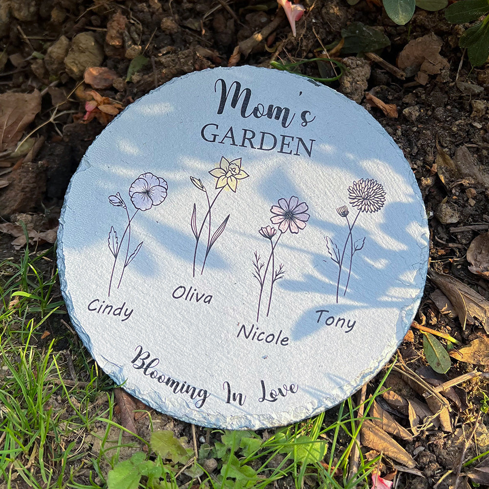 Personalized Mom's Garden Stone with Birthflowers and Names